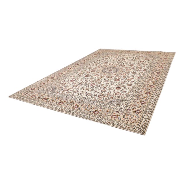 Kashan Rug in Hand-Knotted Wool For Sale