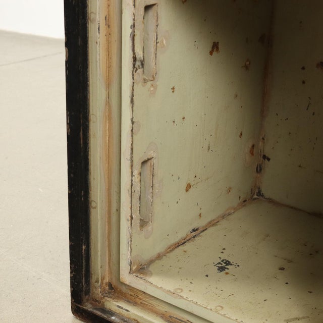 English Metal Safe from Chubb & Sons For Sale - Image 9 of 13