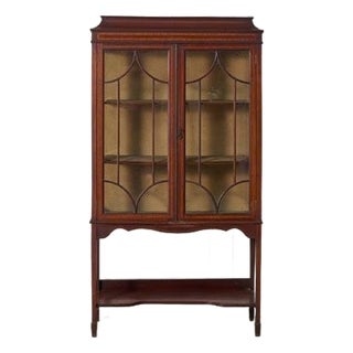 1910s Edwardian Sheraton Revival Mahogany Glass Front Display Case on Spade Legs For Sale