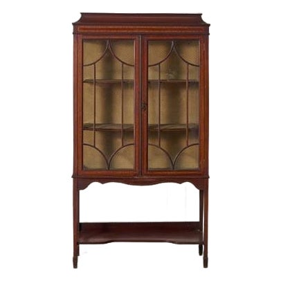 1910s Edwardian Sheraton Revival Mahogany Glass Front Display Case on Spade Legs For Sale