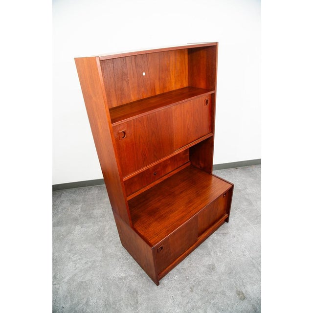 Mid Century Danish Modern Credenza Bookshelf Cabinet Teak Shelves Sliding Doors For Sale - Image 4 of 12