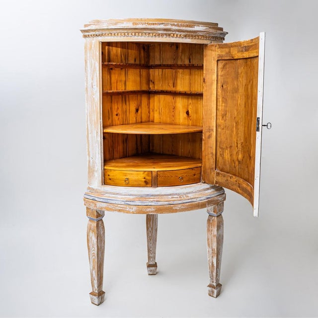 Neoclassical Style Provincial Corner Cabinet, 19th Century For Sale - Image 3 of 7