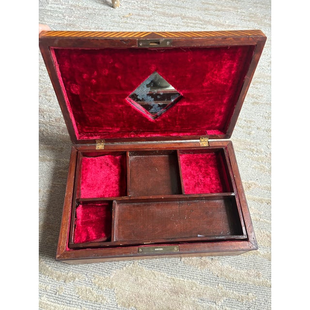 Wood Gentleman's Walnut Inlaid Dresser Box, 19th Century For Sale - Image 7 of 10