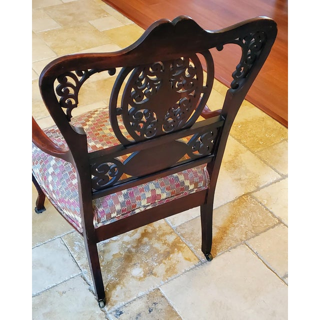 Chippendale Vintage Chippendale-Style Carved Mahogany Ribbon-Back Armchair For Sale - Image 3 of 12