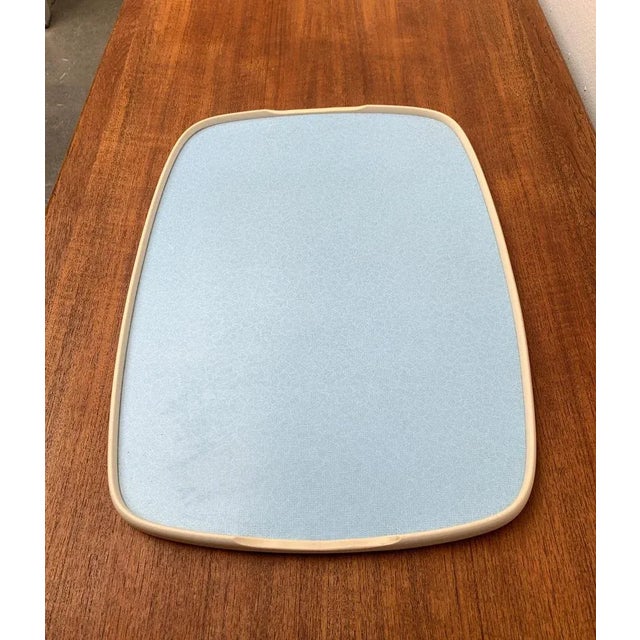 Mid-Century Plastic Blue & Pink Flip Tray, 1960s For Sale - Image 13 of 18
