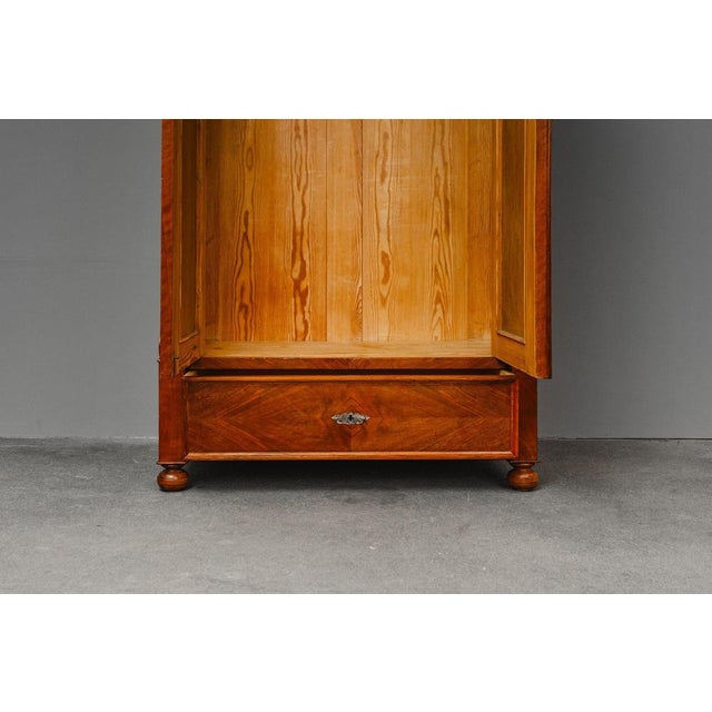 Gründerzeit Walnut Veneer Wardrobe For Sale - Image 13 of 18
