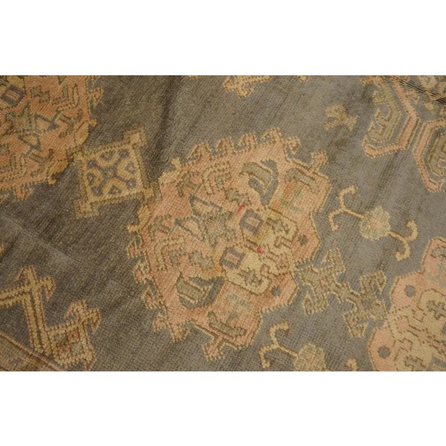 Early 20th Century Turkish Oushak Carpet ( 10' x 12'1'' - 305 x 368 ) For Sale - Image 12 of 12