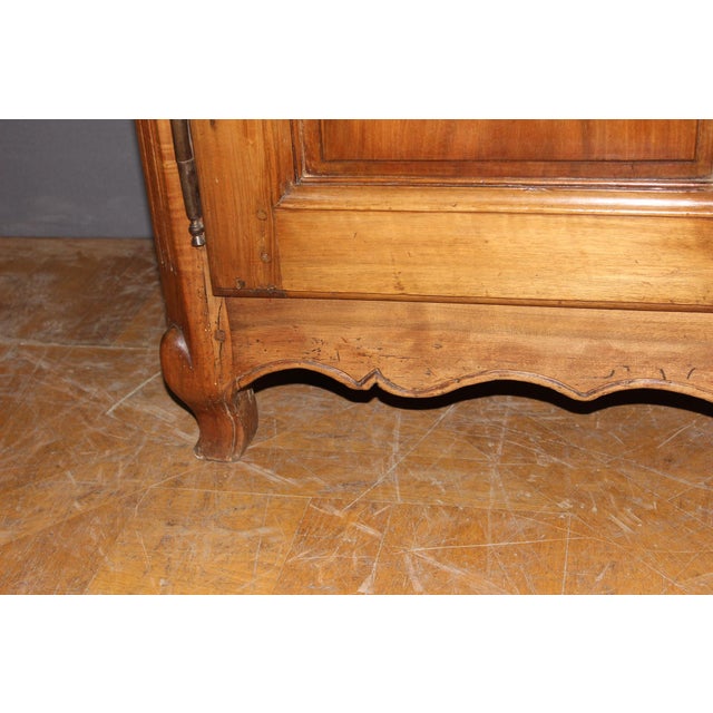 Wood Louis XV Style Sideboard in Walnut, 18th Century For Sale - Image 7 of 13