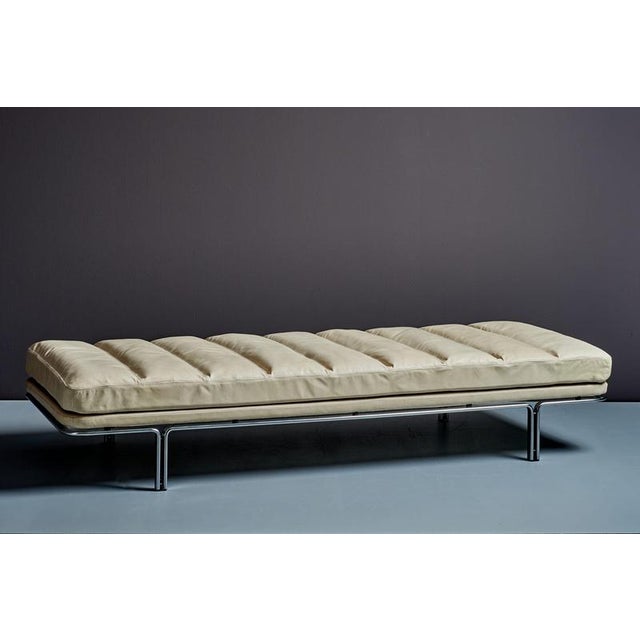 Rare Model 6915 daybed designed by Horst Brüning for Kill International in the late 1960s. Featuring a long, low profile...
