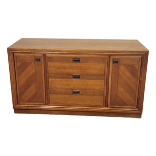 Bernhardt Furniture Buffet For Sale