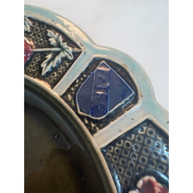 Late 19th Century Antique French Barbotine Majolica Jeanne d'Arc Charger, "Honneur Et Patrie" For Sale - Image 5 of 10
