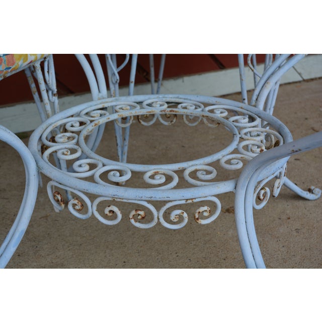 1960s Vintage Rene Prou Style Wrought Iron Round Glass Top Patio Table & 4 Chairs For Sale - Image 5 of 12
