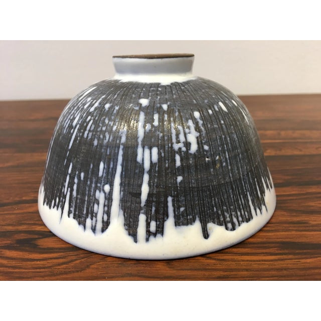 Handmade Swedish Ceramic Bowl from Alingsås Ceramic, 1960s For Sale - Image 4 of 6