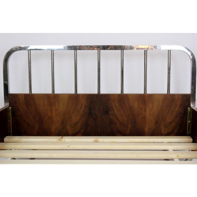 Bauhaus Single Beds, Czechoslovakia, 1930s, Set of 2 For Sale - Image 4 of 18