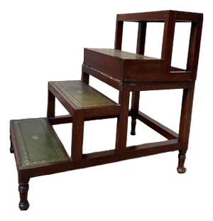 English-Style Library Step Stool