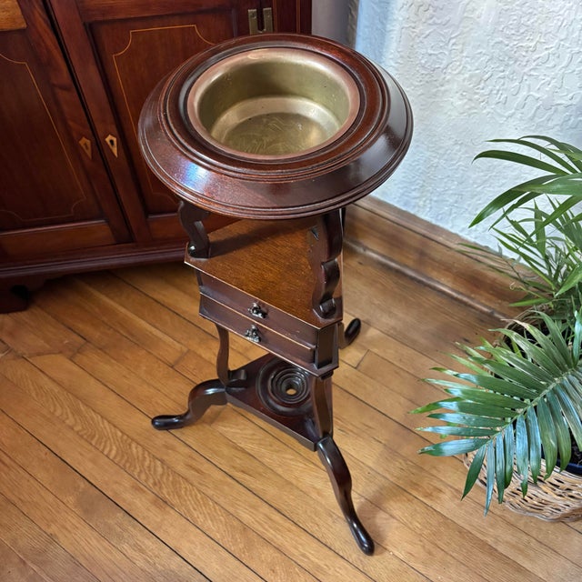 Victorian Mid 20th Century Queen Anne Mahogany Pedestal Plant Stand For Sale - Image 3 of 10