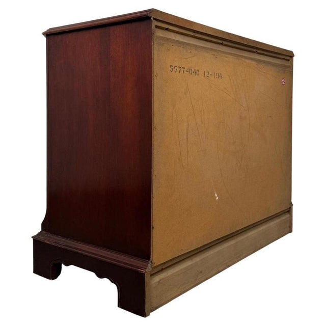 20th Century American Mahogany Chest of Drawers For Sale - Image 9 of 12