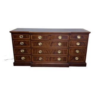 Hekman Georgian Breakfront Dresser For Sale