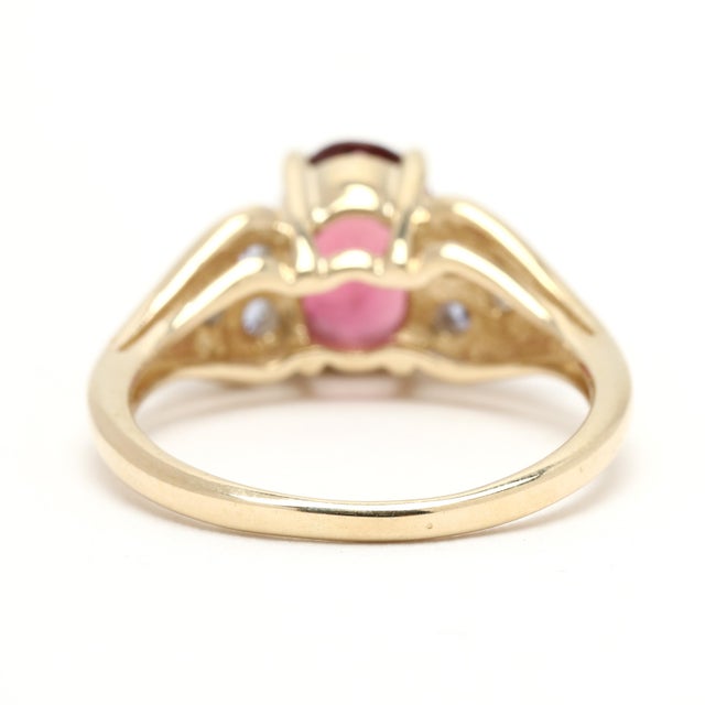 Modern 1.71ctw Pink Tourmaline & Tanzanite Ring, 14k Yellow Gold, Ring Size 4.5 For Sale - Image 3 of 7