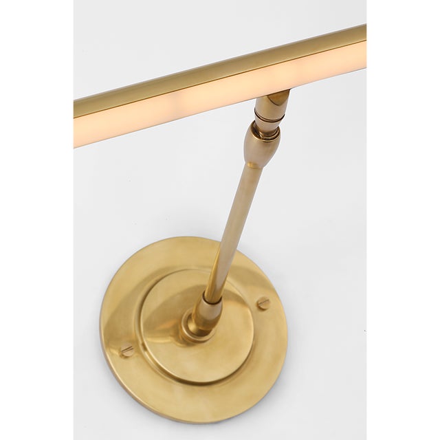 2020s Amber Lewis for Visual Comfort Signature Emery 24" Picture Light in Hand-Rubbed Antique Brass For Sale - Image 5 of 7