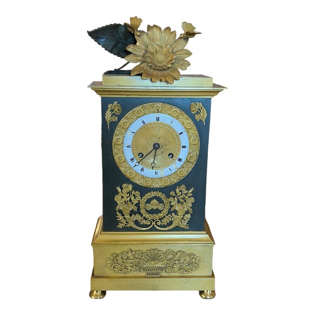 19th Century Gorgeous French Empire Bronze Mantle Clock For Sale