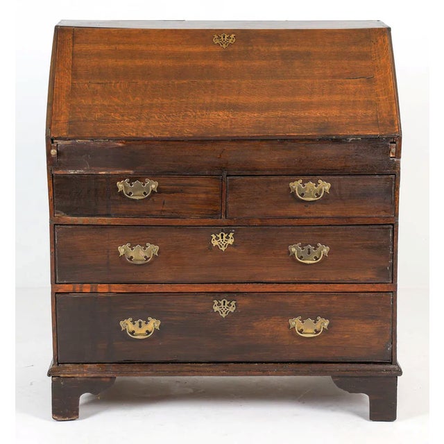 18th Century George III Quartersawn Oak Slat-Front Bureau / Desk For Sale - Image 10 of 10