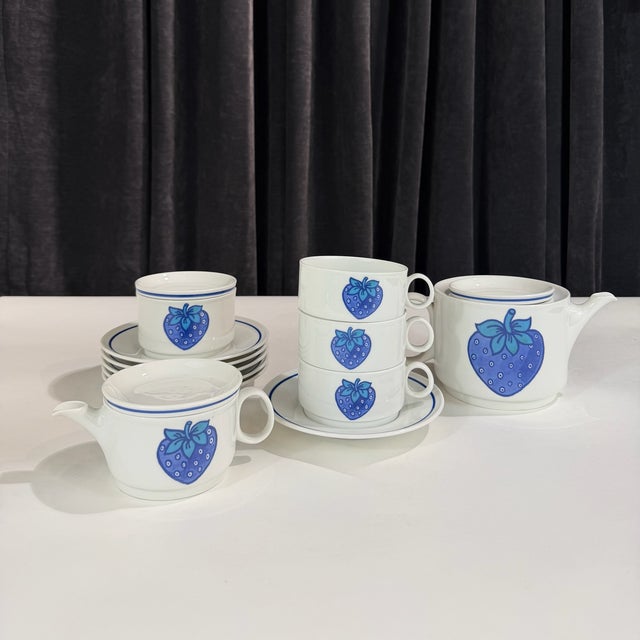 1970s Richard Ginori “Fragoletta” Blue Strawberry Tea & Coffee Service - 13 pcs For Sale - Image 18 of 18