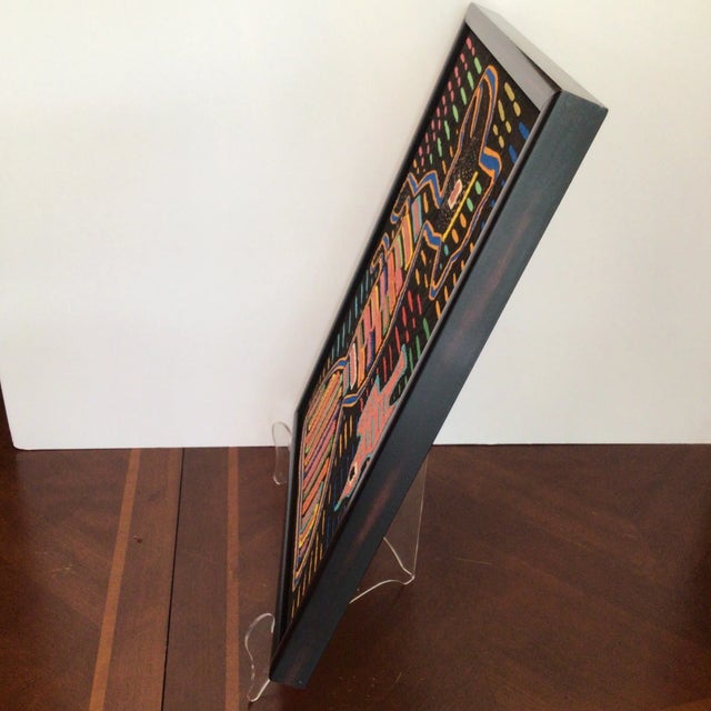 Indian Kuna Indian Reversed Stitched Birds in Frame For Sale - Image 3 of 13