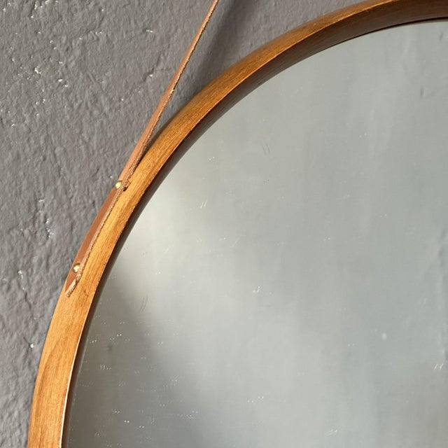 Italian Round Wall Mirror with Light Teak Frame & Leather Hook for Posting, 1960s For Sale - Image 6 of 10