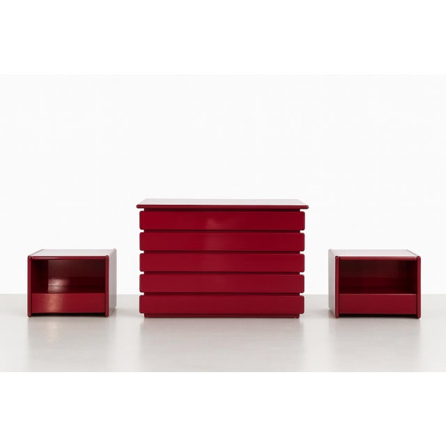 Maroon Vintage Chest of Drawers and Bedside Tables in Burgundy Lacquered Wood, 1980s, Set of 3 For Sale - Image 8 of 8