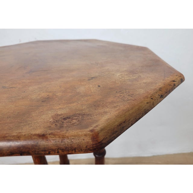 English Victorian Octagonal Occasional Tripod Table in Mahogany, 1890 For Sale - Image 4 of 14