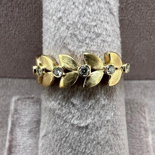 Syna Yellow Gold Satin Leaf Ring with Diamonds For Sale - Image 4 of 5