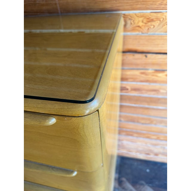 1950s Heywood-Wakefield M522 Encore 5-Drawer Highboy Dresser in Wheat Finish For Sale - Image 6 of 9