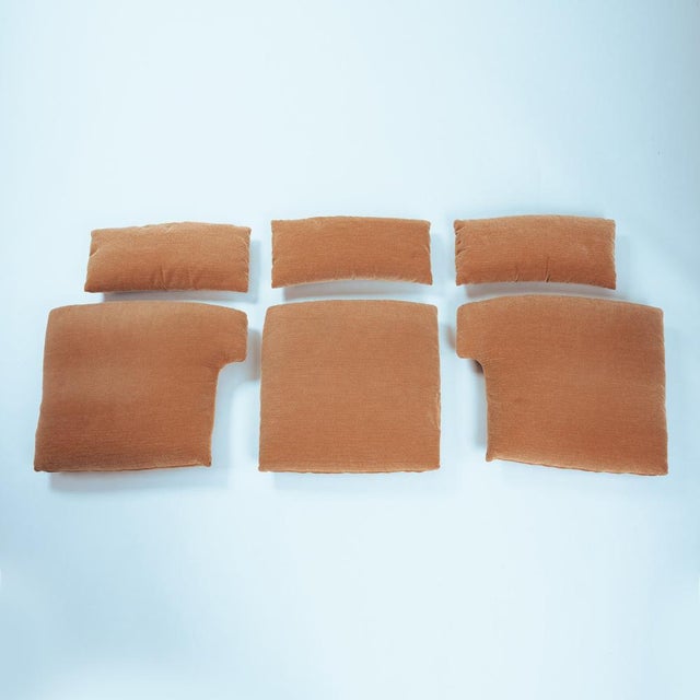 Portovenere Wingback 3-Seater Sofa in Peach Upholstery by Vico Magistretti for Cassina, Italy, 1980s For Sale - Image 10 of 18