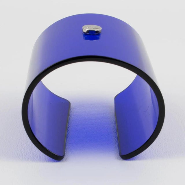 Metal Courreges Paris Cobalt Blue Acrylic Lucite Cuff Bangle Bracelet For Sale - Image 7 of 10