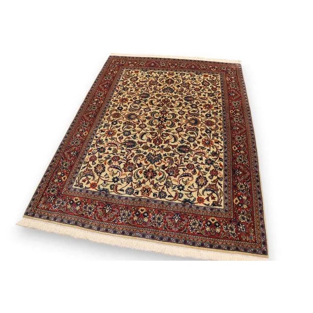 Middle Eastern Hand-Knotted Sarough Rug For Sale - Image 4 of 11