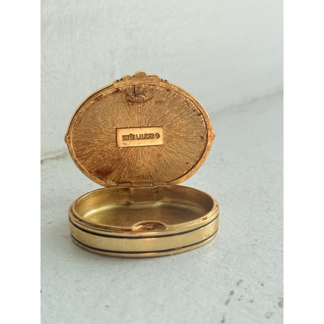 Vintage 1980s Victorian Revival Estée Lauder Cameo Solid Perfume Compact For Sale In New York - Image 6 of 14