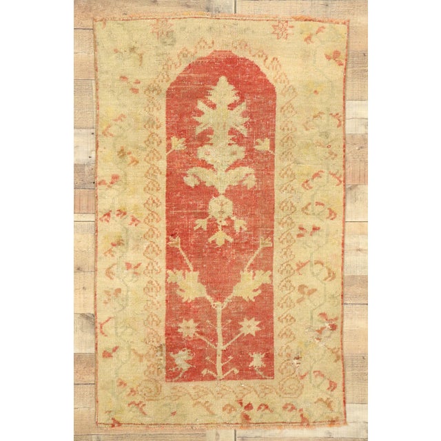 Red Mid 20th Century Turkish Oushak Prayer Rug, 02'09 X 04'05 For Sale - Image 8 of 9