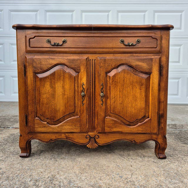 1989 Ethan Allen French Country Style Flip-Top Server Sideboard Buffet Bar Cabinet For Sale In Washington DC - Image 6 of 15