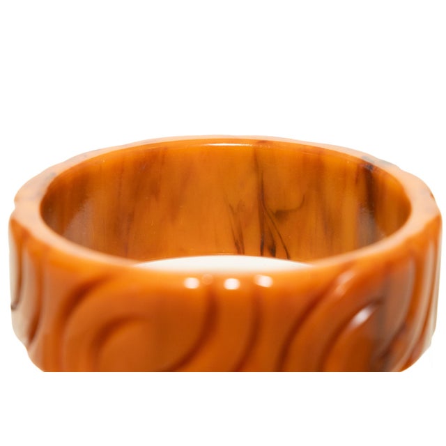 Amber Vintage Art Deco Carved Bakelite Amber Orange Bangle Bracelet, 1930's For Sale - Image 8 of 15