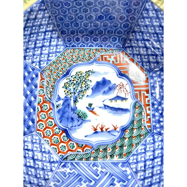 Chinese Vintage Blue & White Chinoiserie Octagonal Porcelain Bowl With Gold Rim For Sale - Image 3 of 11
