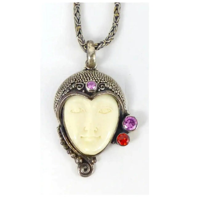 Art Deco Mid 20th Century Large Sajen Sterling Bone Gemstone Goddess on Woven Sterling Chain Necklace For Sale - Image 3 of 7