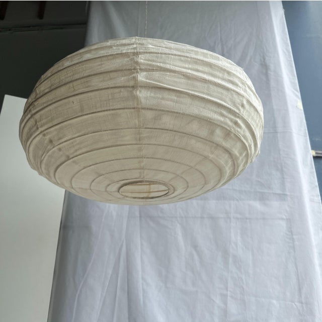 1980s Large Oval Flattened Pendant Light in Rattan and Natural Linen, 1980s For Sale - Image 5 of 9