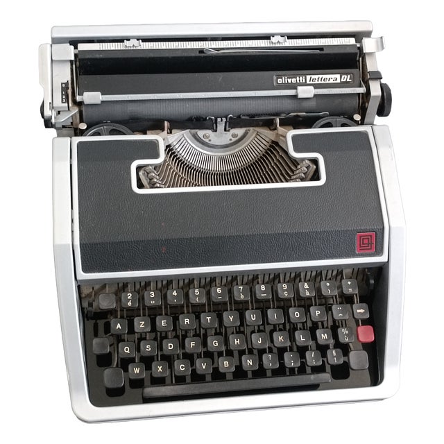 Lettera Dl Typewriter by Ettore Sottsass for Olivetti, 1965 For Sale