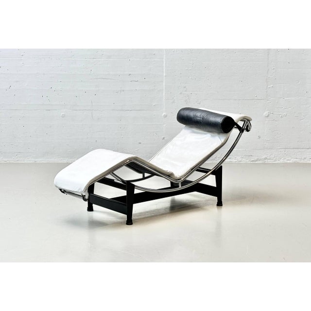 The iconic lc4 chaise longue, designed by le corbusier, pierre jeanneret, and charlotte perriand, is produced by cassina....