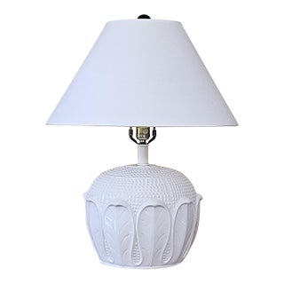 1970s Italian White Glazed Ceramic Table Lamp With Sculptural Relief Design For Sale