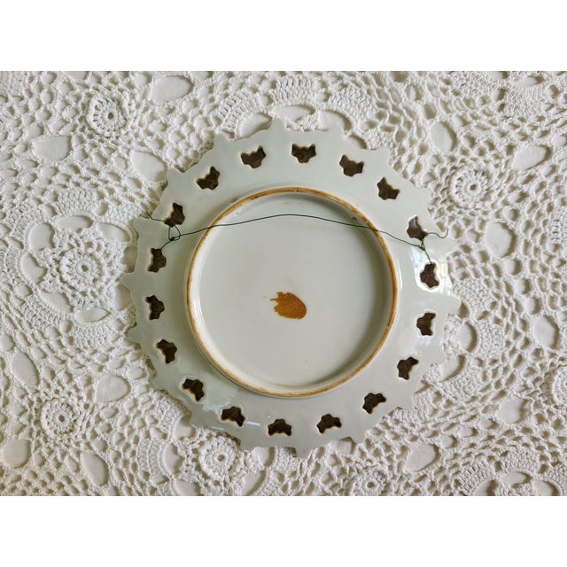 Farmhouse 1960s Decorative Nashville, Tennessee Souvenir Milk Glass Plate For Sale - Image 3 of 3
