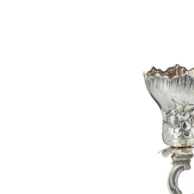 Silver - 'Troubadour' toothpick holder in silver - 19th century. Portuguese; from the 19th/20th century with embossed...