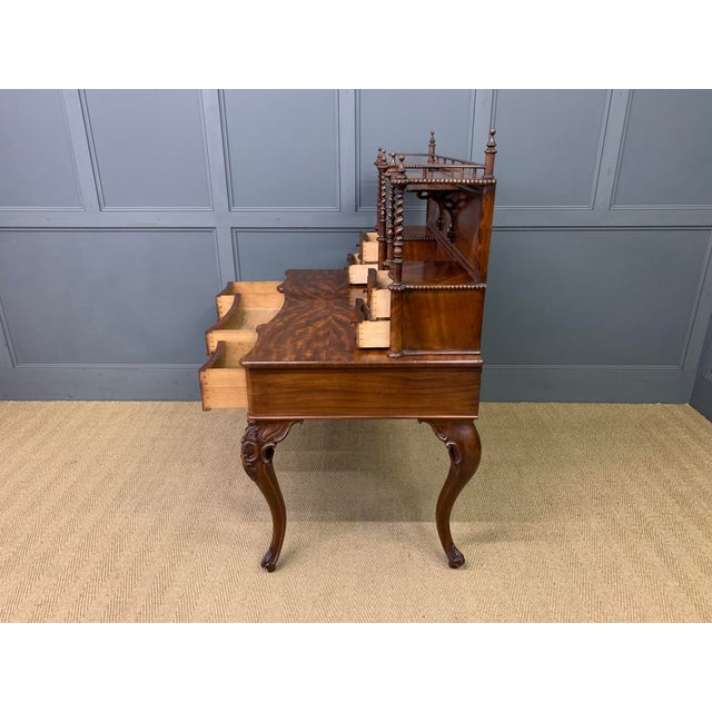 Flame Mahogany Writing Desk, 1860s For Sale - Image 4 of 18