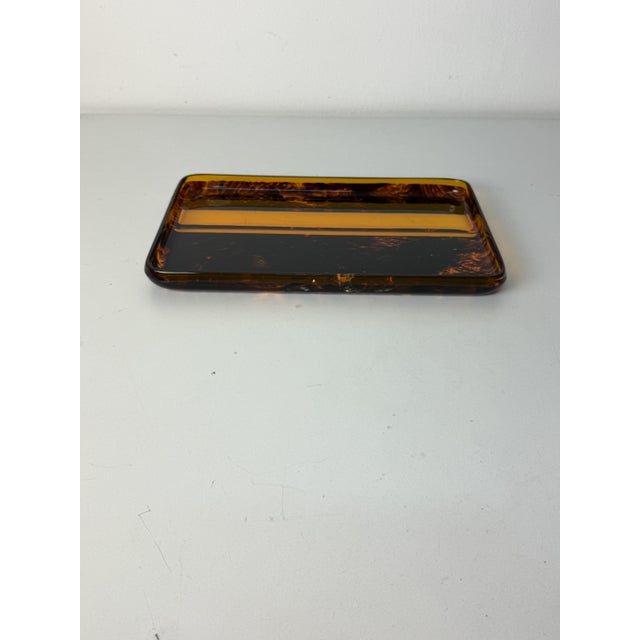 Guzzini acrylic glass tray, made in Italy, 1970 Intact and in good condition, with trademark. Width 35 cm Depth 23 cm...